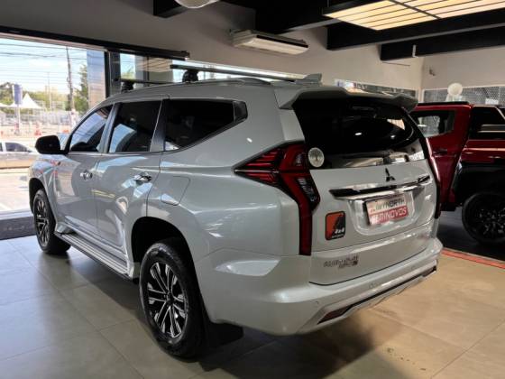 MITSUBISHI PAJERO SPORT 2.4 16V MIVEC TURBO DIESEL HPE-S AWD AUTOMÁTICO MITSUBISHI PAJERO SPORT 2.4 16V MIVEC TURBO DIESEL HPE-S AWD AUTOMÁTICO